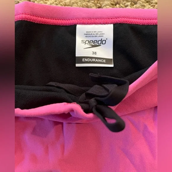 NWT pink Speedo swim brief Sizes 36 and 38 - Picture 6 of 10